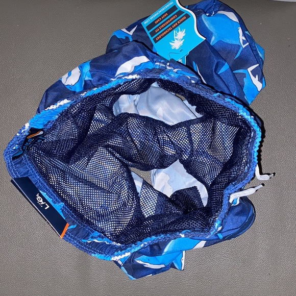 NEW Boys SWIM Shark trunks size L Blue Surf & Swim Shorts - Picture 7 of 11